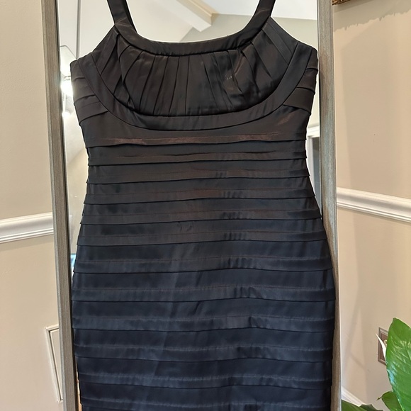 Calvin Klein Black Bandage Sheath Cocktail Dress Sleeveless Bodycon Size 12 - Picture 3 of 11